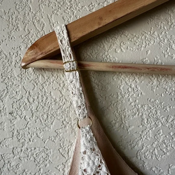 Cabi It Girl Cami - Picture 3 of 8